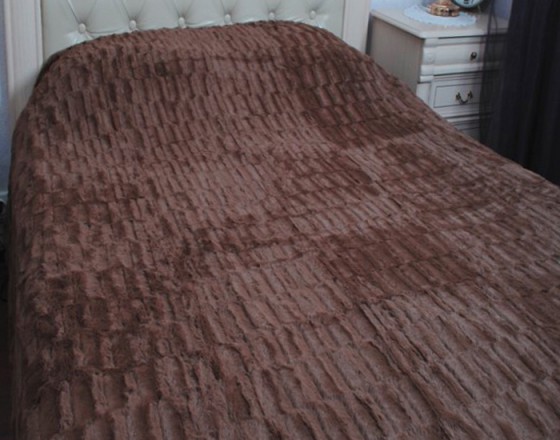 Покрывало на кровать бамбуковое с коротким ворсом кубик коричневое 220x240 см.