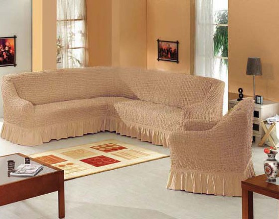 Чехол на угловой диван и одно кресло с оборкой медовый ML-12