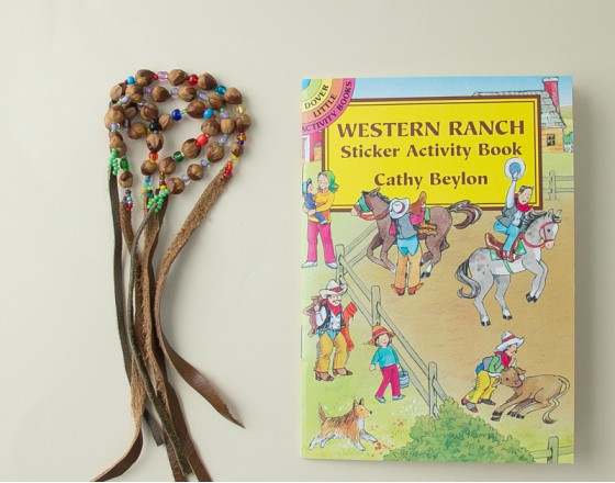 Книга с наклейками Западное Ранчо